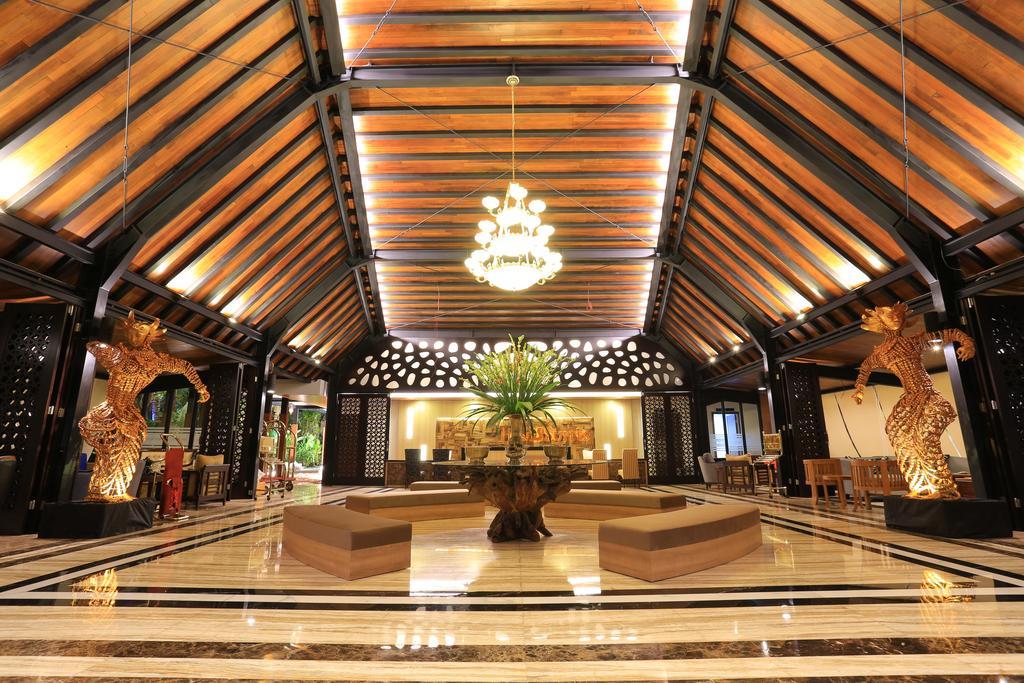 Ijen Suites Resort & Convention Malang Exteriör bild